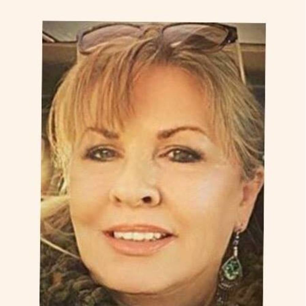 Meet your Posher, Leta